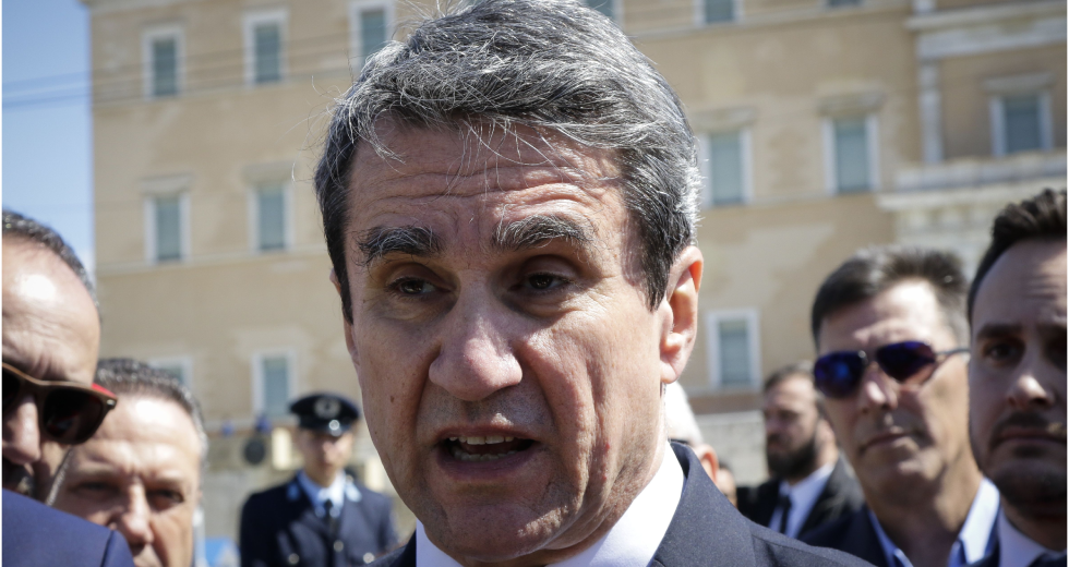 Λοβέρδος: Ο ΣΥΡΙΖΑ επιμένει στη λάσπη – ΣΥΡΙΖΑ: Τότε γιατί αφαιρέθηκε το&hellip;