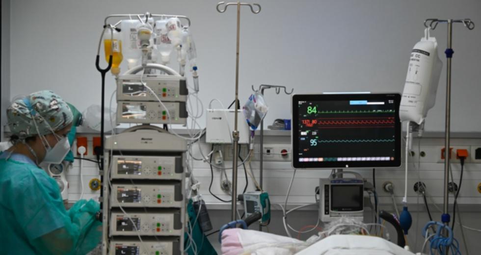 Περί καταγραφής θυμάτων covid-19: 22 «αόρατοι» νεκροί την ημέρα