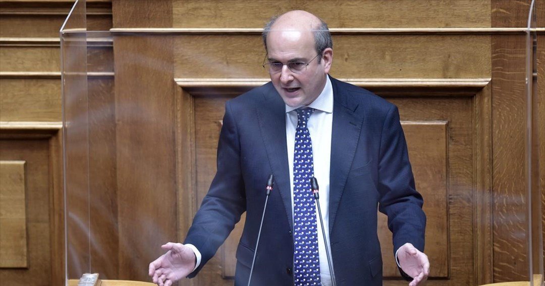 Χατζηδάκης: Από 27 Ιουλίου οι αιτήσεις για το πρόγραμμα κατάρτισης 80.000 ανέργων