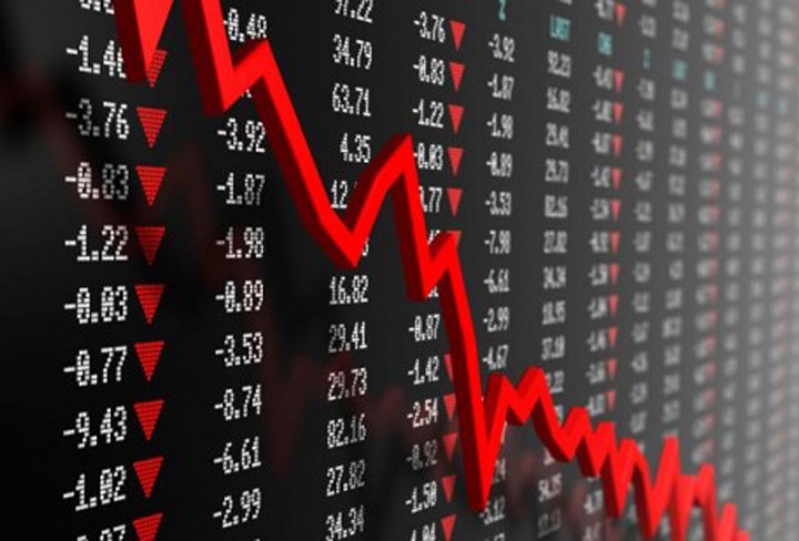 «Μαύρη Παρασκευή» στο Χρηματιστήριο: Μεγάλη πτώση 5,92%, απώλειες 7,91% στις τράπεζες