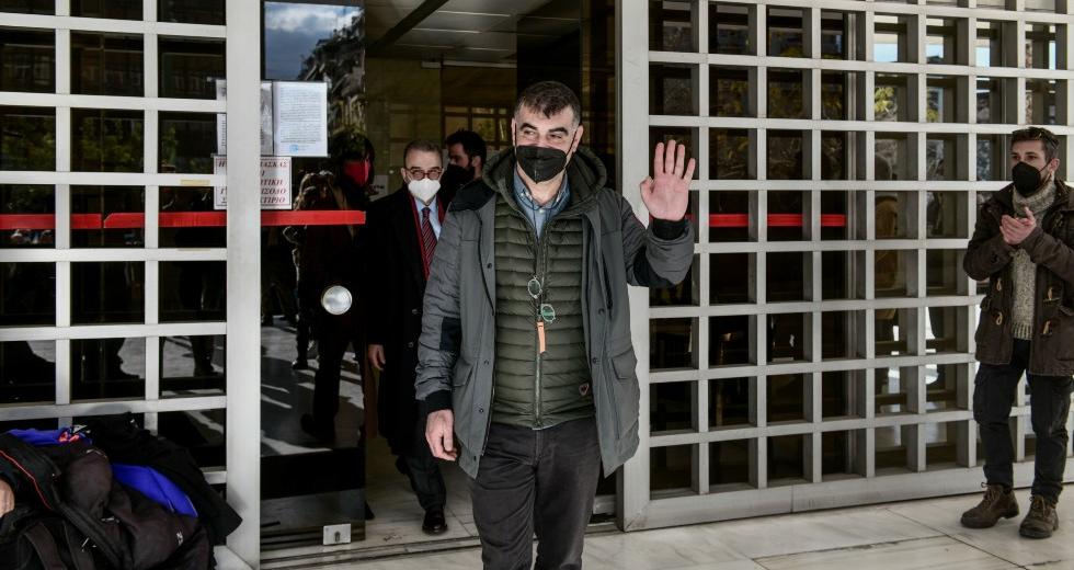 Αίτημα Βαξεβάνη στην ΑΔΑΕ για έλεγχο των τηλεφώνων του