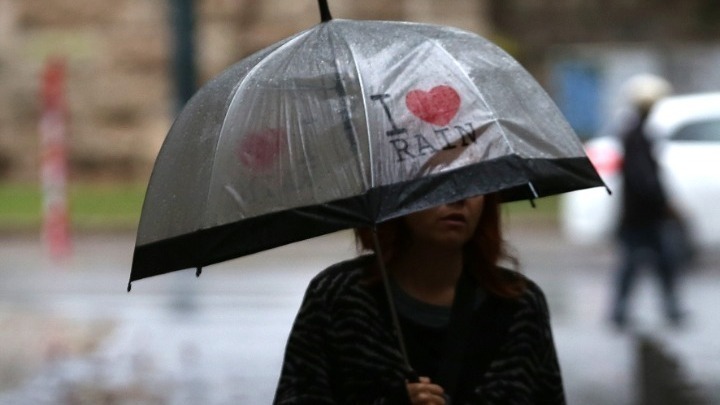 Επιδείνωση του καιρού με βροχές και καταιγίδες