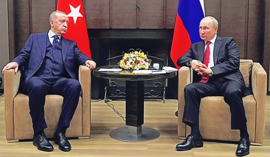 Η λέξη «αναθεωρητισμός» ως ξόρκι απέναντι στον «απομονωμένο» γείτονα