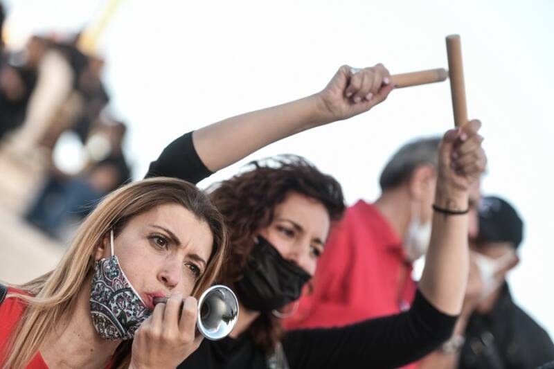 Φάκελος libre/Η “μεγάλη παραίτηση” (μέρος 3ο) – Οι ιδιαιτερότητες στην Ελλάδα