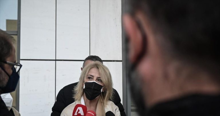 Δίκη Μάνδρας: Αθώα η Ρένα Δούρου και ακόμη 12