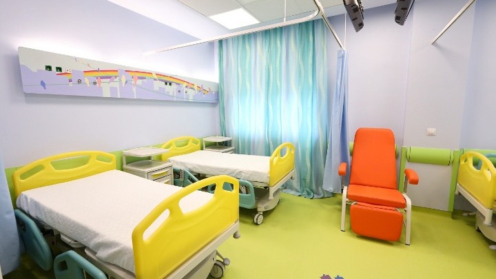 ΟΠΑΠ: Τα παιδιατρικά νοσοκομεία «Η Αγία Σοφία» και «Παναγιώτης και Αγλαΐα Κυριακού» πριν και μετά την ανακαίνιση