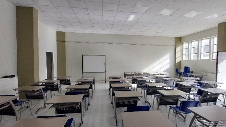 Τι θα ισχύσει στα σχολεία μετά την απόφαση της Επιτροπής-Προαιρετική η χρήση&hellip;