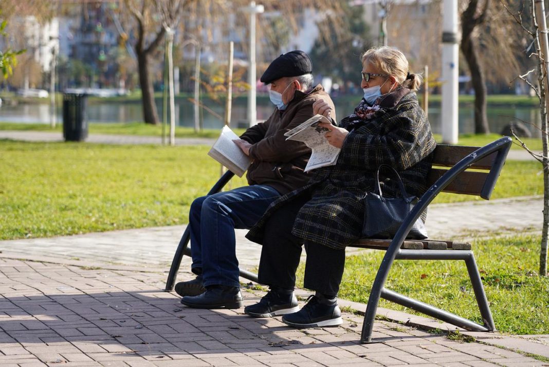 Αυξημένος ο κίνδυνος Αλτσχάιμερ για τους ηλικιωμένους που νόσησαν με Covid-19