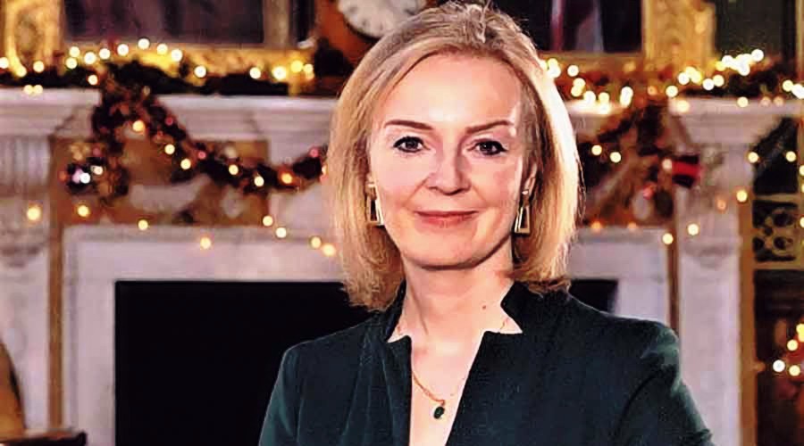 Θα κάνει Χριστούγεννα ως πρωθυπουργός η Λιζ Τρας;