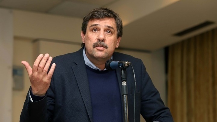 Ξανθός: Να απαγορευθεί επ` αόριστον η «παράλληλη εξαγωγή» συγκεκριμένων φαρμάκων