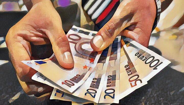 Τι συμφέρει: Μετρητά ή κάρτα; – Ποιοί βγάζουν τα POS από την πρίζα