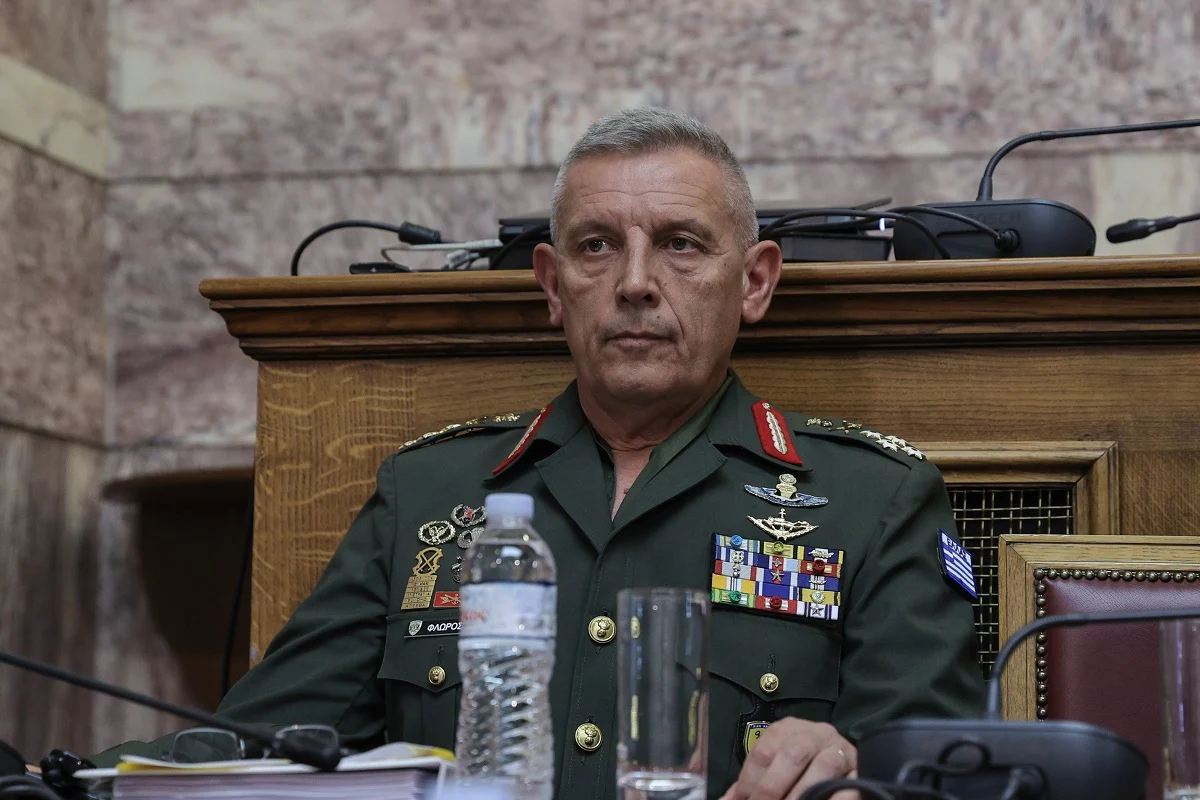 Επιχείρηση υπονόμευσης του Αρχηγού ΓΕΕΘΑ – Επιθετικό δημοσίευμα μετά τις αποκαλύψεις για&hellip;