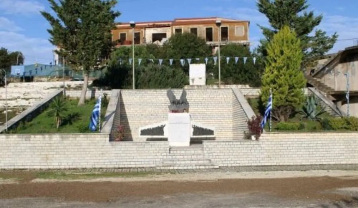Πρόκληση από τον πρόεδρο της Αλβανίας παραμονή της επίσκεψης Μητσοτάκη– «Κατεβάστε τις&hellip;
