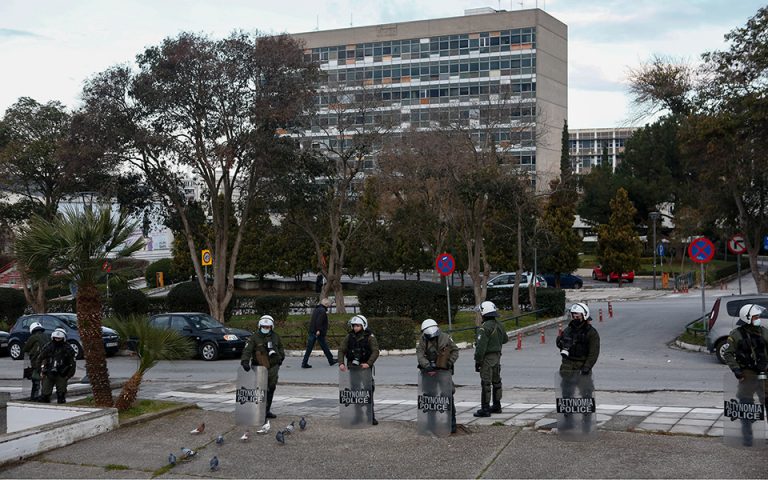 Πανεπιστήμια – φυλακές για φοιτητές – πελάτες