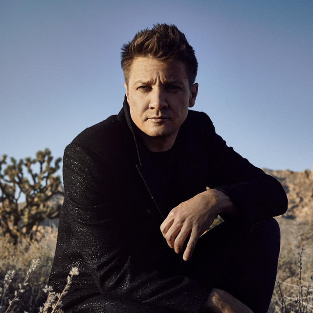 Σε κρίσιμη κατάσταση ο ηθοποιός Jeremy Renner μετά από σοβαρό τραυματισμό