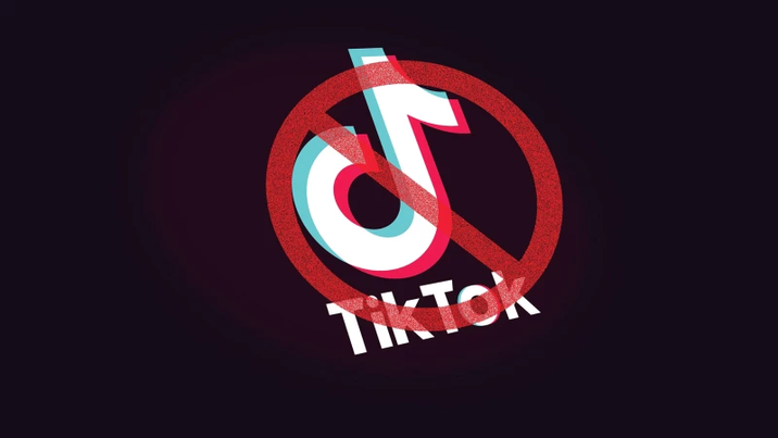 Κομισιόν: Απαγορεύει το TikTok στις συσκευές της για λόγους ασφαλείας