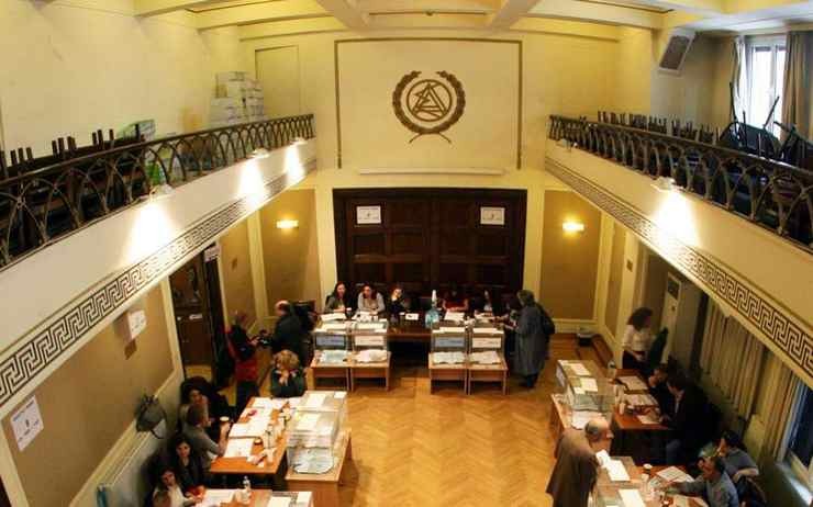 Δεύτερος γύρος για τον Δικηγορικό Σύλλογο Αθηνών με Αναστασόπουλο και Κουτσόλαμπρο