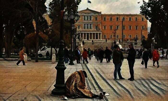 Ευρωβαρόμετρο: 9 στους 10 Έλληνες χαρακτηρίζουν «κακή» την κατάσταση της οικονομίας