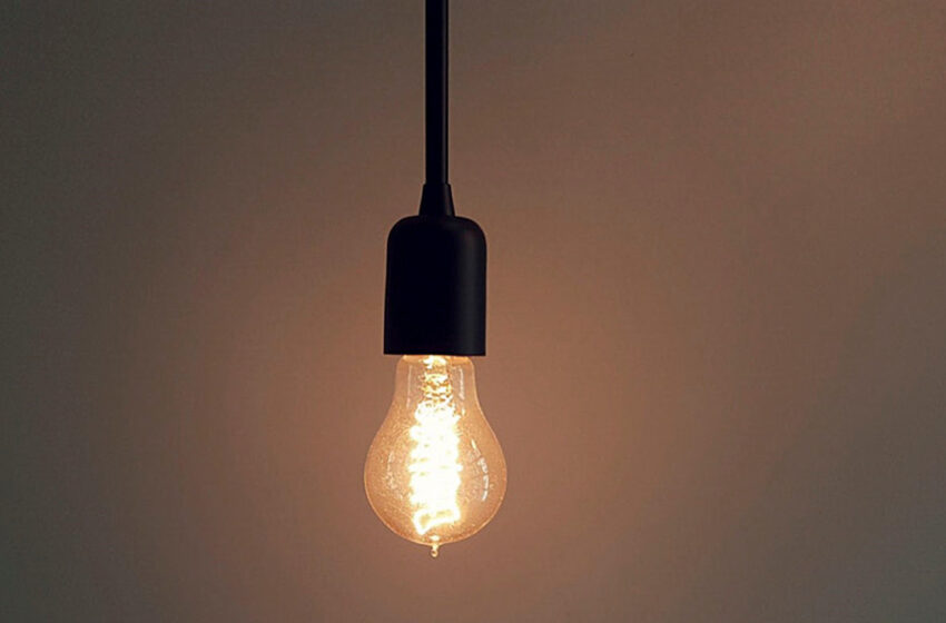 Άρθρο του Ν. Φαραντούρη/Λόγος και Πράξις: Δικαιοσύνη και θεσμοί για την ενέργεια και την ακρίβεια