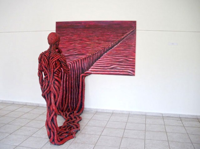 Μπρος από τις κάλπες