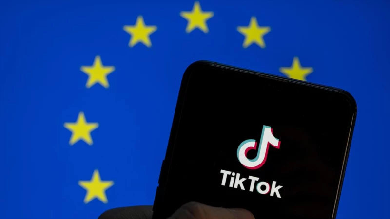 TikTok: Συμβιβάζεται με τα μέτρα της ΕΕ για να μη βρεθεί εκτός αγοράς