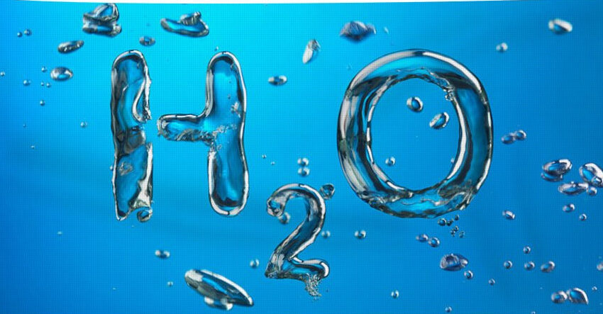 Δρ. Κωνσταντίνος Ξένος/Νερό: H2O ή κάτι περισσότερο;