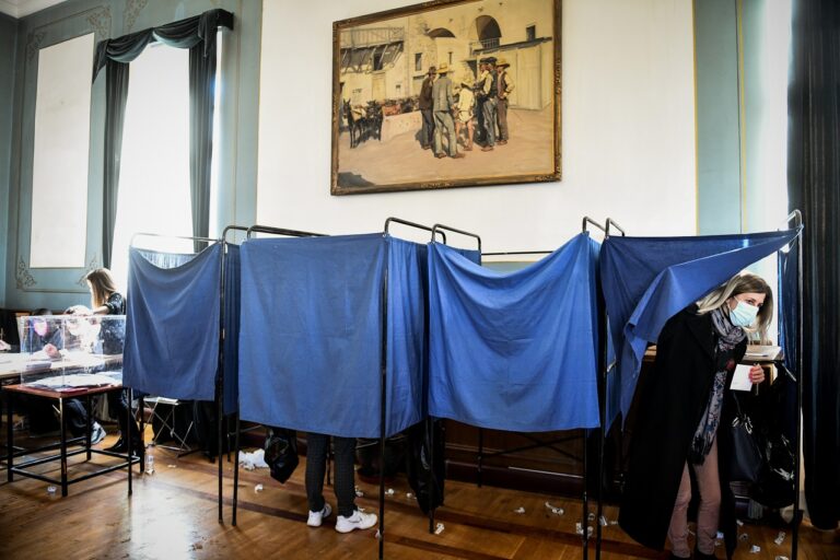 Εκλογές 2023: Σε θέσεις μάχης τα κομματικά επιτελεία μετά την επίσημη προκήρυξη&hellip;