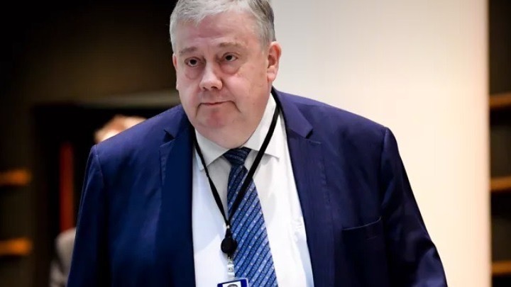 Qatargate: Βγαίνει από τη φυλακή υπό ηλεκτρονική επιτήρηση και ο Μ.Ταραμπέλλα