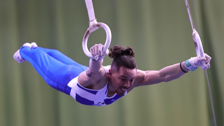 Άνετη πρόκριση για τον Πετρούνια