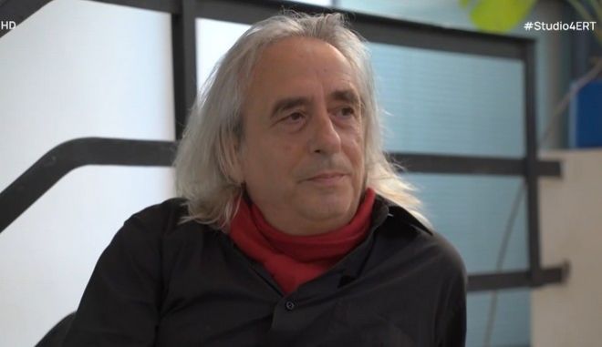 Γιάννης Αγγελάκας / “Δεν πιστεύω σε αυτή την κοινωνία, είναι σε παραίσθηση”