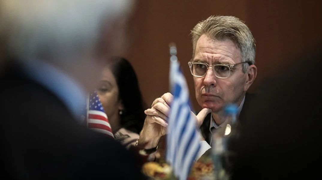 Συμφωνία των Πρεσπών: Όσα ξέρει και μας αποκαλύπτει ο Τζέφρι Πάϊατ…