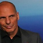 Βολές Βαρουφάκη μετά τα συγχαρητήρια στον Πιερρακάκη για την προεδρία του Eurogroup