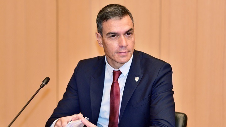 Βαριά ήττα για τον Σάντσεθ στις δημοτικές και περιφερειακές εκλογές στην Ισπανία