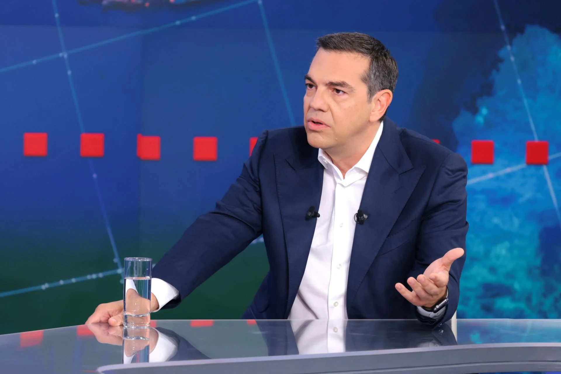 Αλ. Τσίπρας: «Τι θα γίνει όταν στο τέλος του χρόνου τελειώσουν τα&hellip;