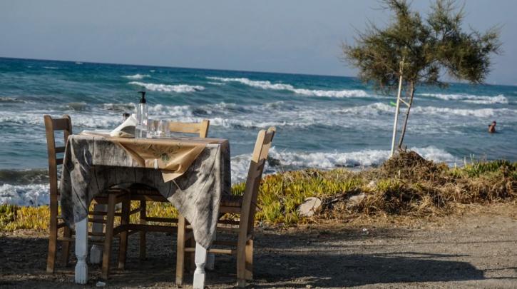 Έρευνα ΣΕΛΠΕ: Κάθε φέτος και χειρότερα το κόστος των “μπάνιων” για τους Έλληνες&hellip;