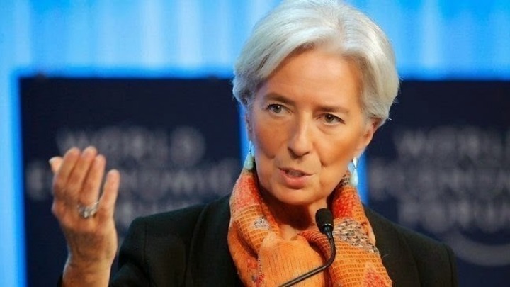 Στο πλευρό του Τζερόμ Πάουελ η Κριστίν Λαγκάρντ μετά την επίθεση Τραμπ