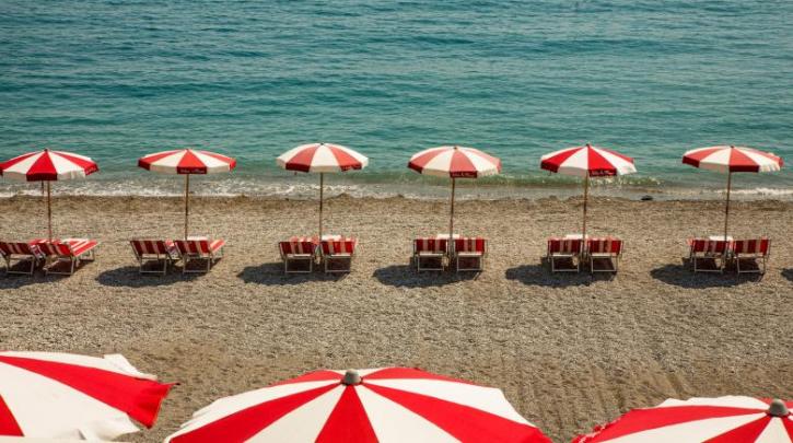 Το δυσβάσταχτο… κέρδος της ομπρέλας