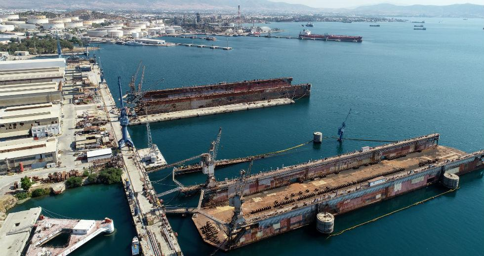 Ναυπηγεία Ελευσίνας: Νεκρός εργάτης με προβλήματα υγείας από υπερκόπωση