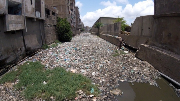 Έως και 5,5 δισ. άνθρωποι μπορεί να επηρεαστούν από τη ρύπανση των υδάτων ως το 2100