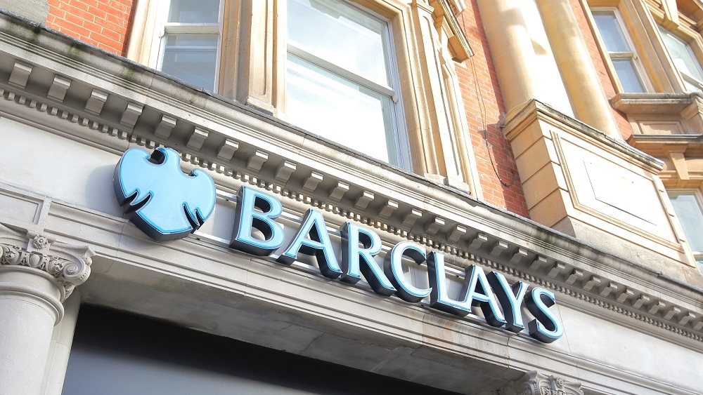 Barclays: Δεν είναι δεδομένη η αναβάθμιση της Ελλάδας σε επενδυτική βαθμίδα
