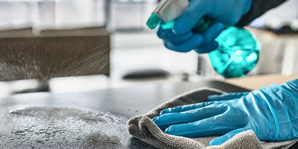 Τα προϊόντα καθαρισμού εκλύουν εκατοντάδες επικίνδυνες χημικές ουσίες