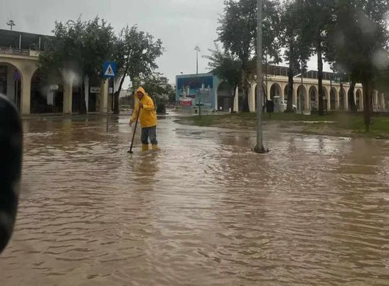 Κακοκαιρία Elias: Σοβαρές πλημμύρες σε Βόλο και Εύβοια