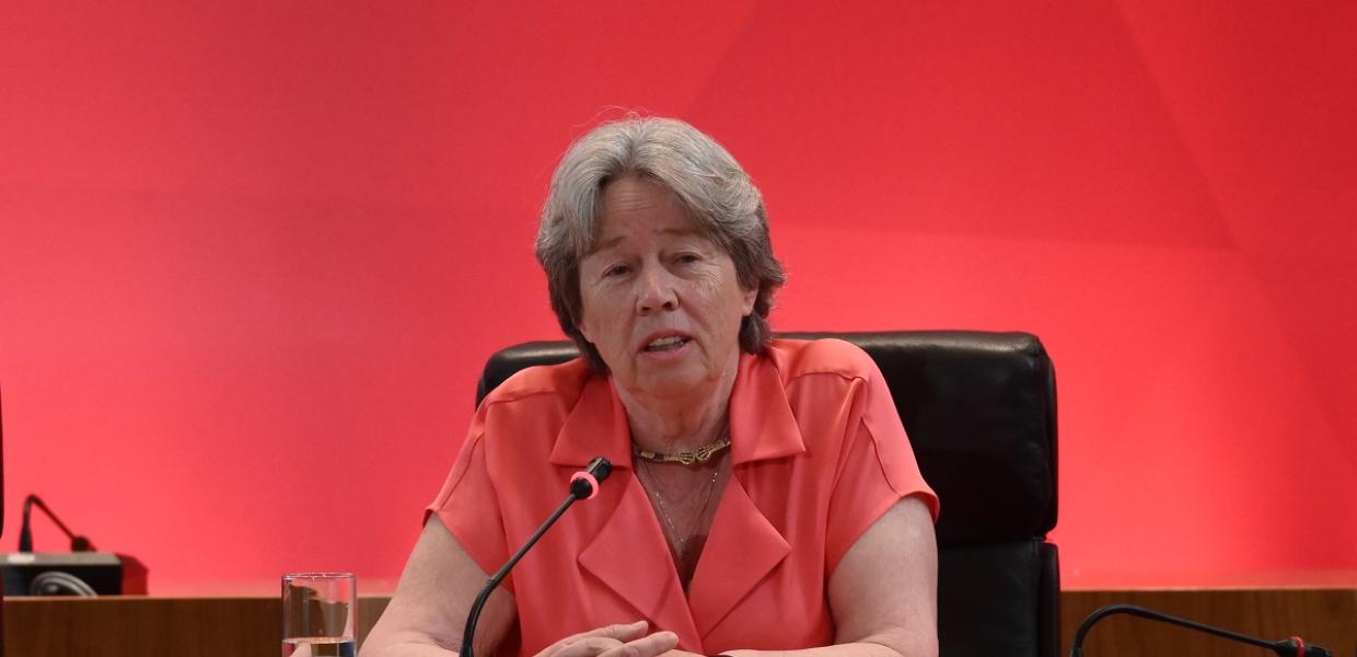 Αθηνά Λινού: «Σοβαρός υγειονομικός κίνδυνος» 