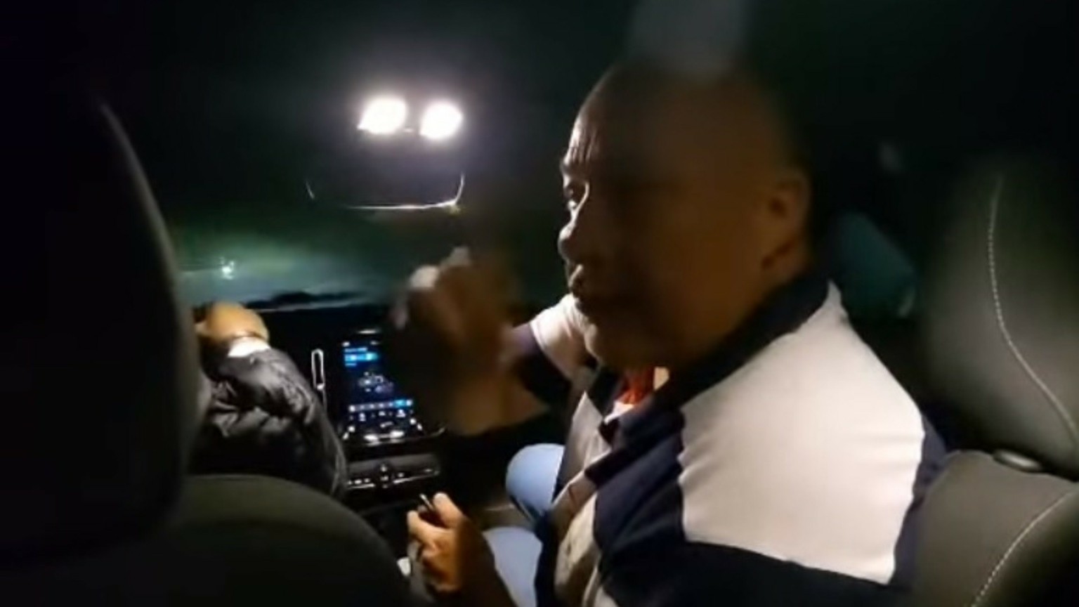 Ανεξέλεγκτη η κατάσταση στο Βόλο – Μπέος: «Μείνετε ψηλά, είναι χειρότερο από τον Daniel» 