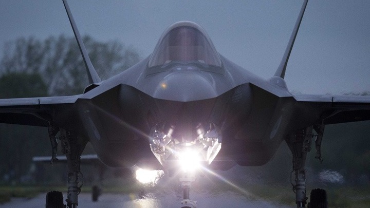 Εντοπίστηκαν τα συντρίμμια του F-35 που πετούσε ακυβέρνητο και αναζητούσαν επί σχεδόν 24 ώρες οι αρχές στις ΗΠΑ