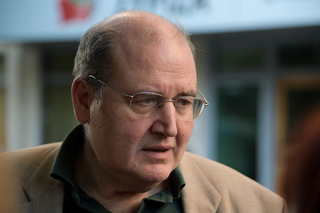 Φίλης: «Είμαι μέλος του ΣΥΡΙΖΑ. Την ιδιότητά μου αυτή δεν μπορεί να την&hellip;