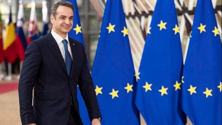 Στις Βρυξέλλες για την κρίσιμη σύνοδο κορυφής ο πρωθυπουργός