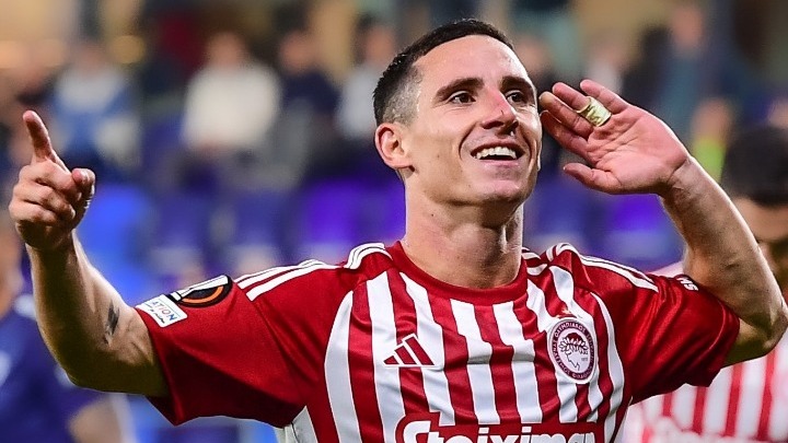 Η άμυνα ξαναπρόδωσε τον Ολυμπιακό: 2-2 από 2-0 με την Μπάτσκα Τόπολα