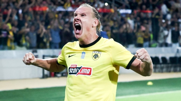 Ο Βίντα κράτησε την ΑΕΚ στην κορυφή: 1-1 με τον Άγιαξ