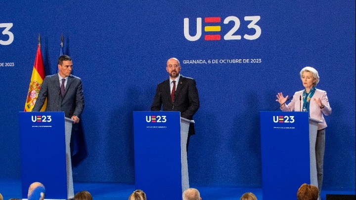 EE: Υπέρ της διεύρυνσης αλλά χωρίς συγκεκριμένο χρονοδιάγραμμα